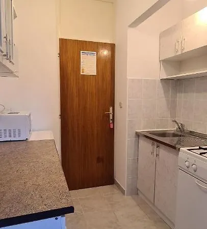 And Meri Apartman Zavala