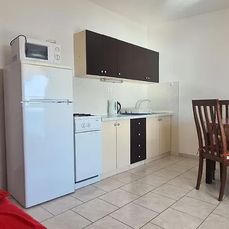And Meri Apartment Zavala