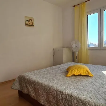 And Meri Apartment *